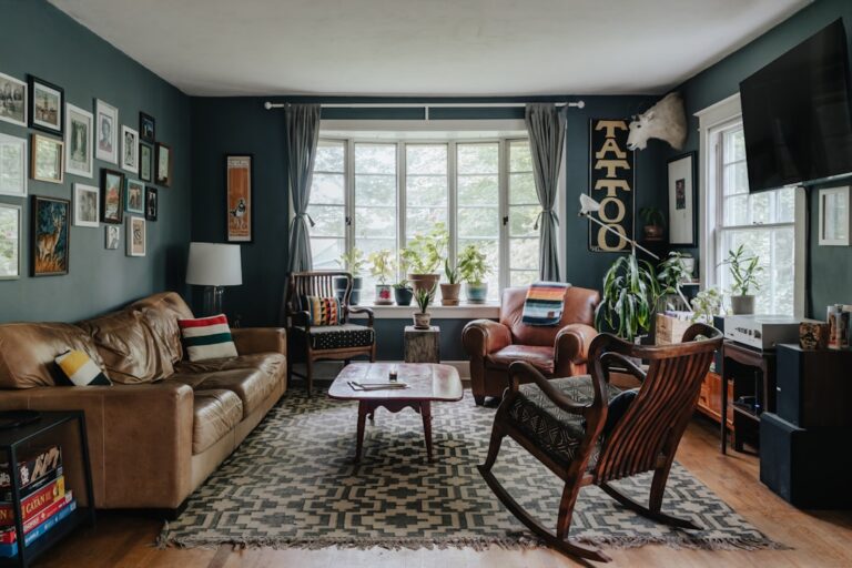 10 Essential Tips for Home Decor on a Budget
